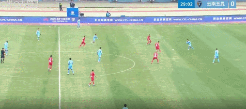 开云APP-半场：河南1-0云南，张宸梁失误送礼，姆布拉破门+屡失良机